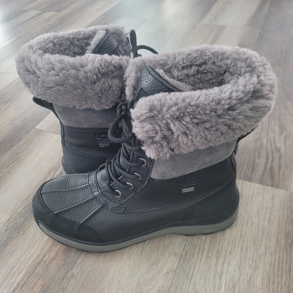 Ugg Adirondack III Boots Size 8.5 - Picture 2 of 7